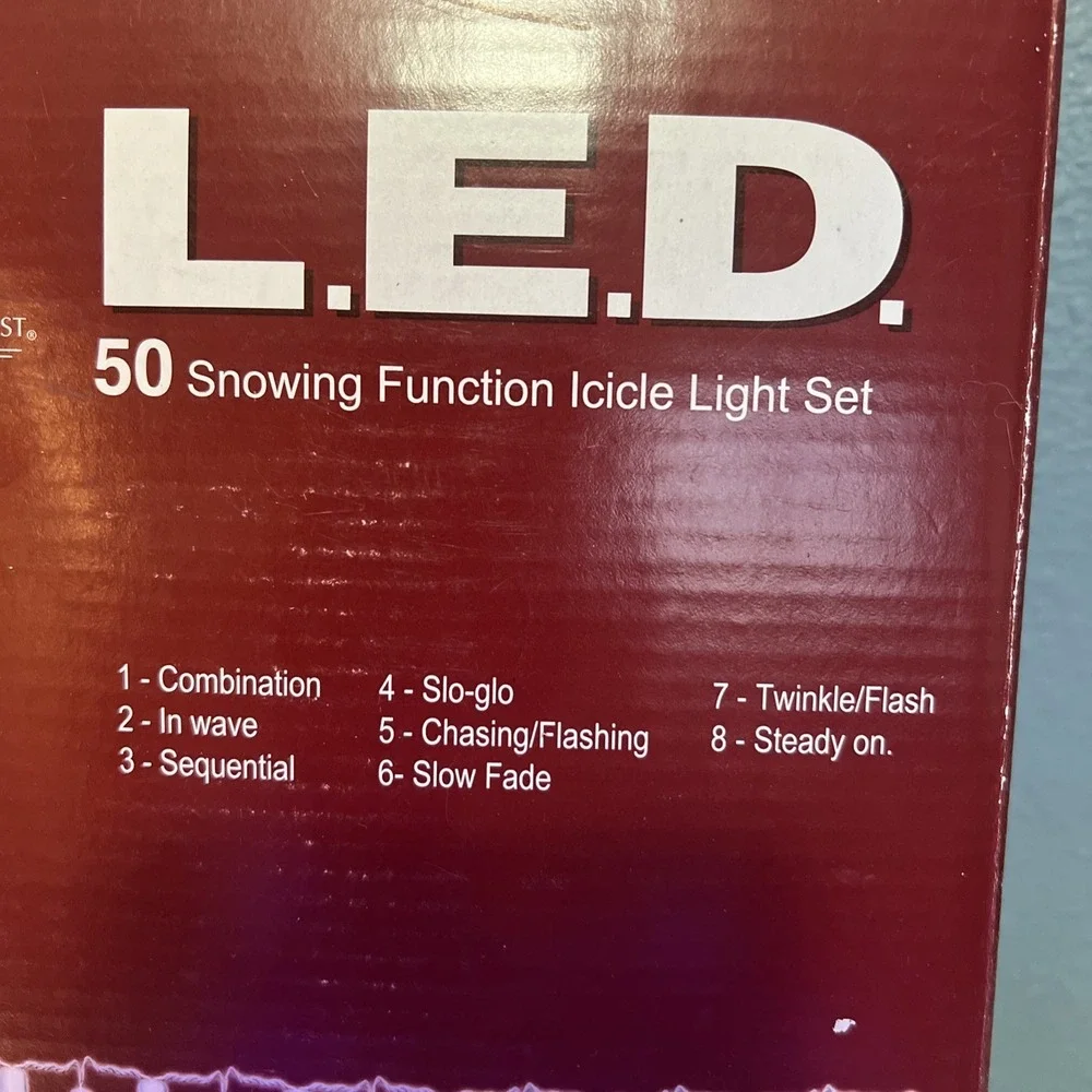 Enchanted Forest LED 50 Snowing Function Icicle Light Set 8 Functions White Blue